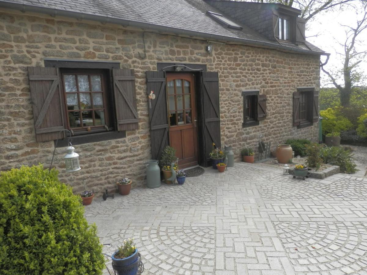 La Petite Cretouffiere - Naturiste Accommodation - Adult Only Colombiers-du-Plessis Exterior photo