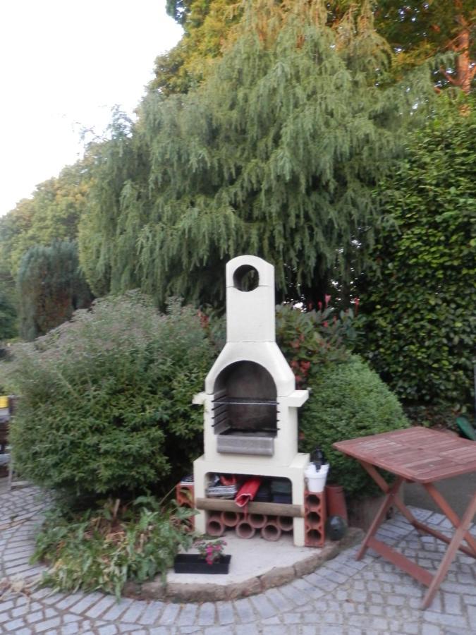 La Petite Cretouffiere - Naturiste Accommodation - Adult Only Colombiers-du-Plessis Exterior photo