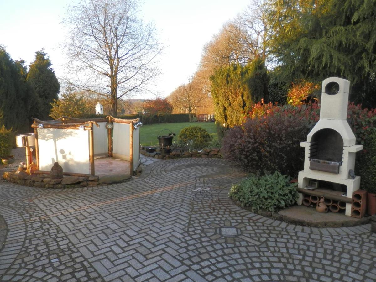 La Petite Cretouffiere - Naturiste Accommodation - Adult Only Colombiers-du-Plessis Exterior photo