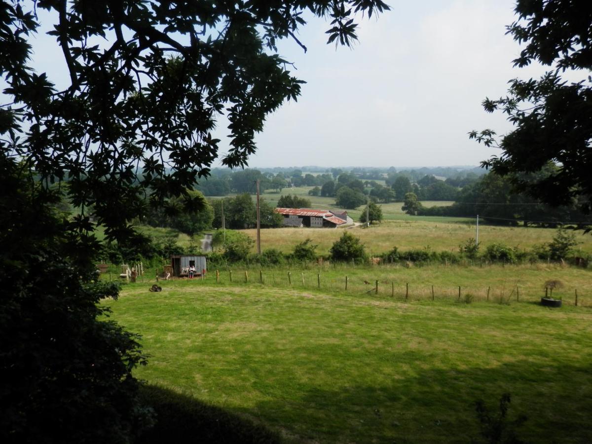 La Petite Cretouffiere - Naturiste Accommodation - Adult Only Colombiers-du-Plessis Exterior photo